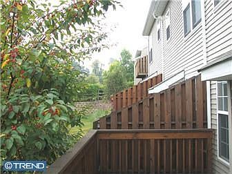 Rear deck (view 2)