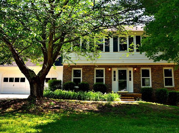 4th image of 120 N Lake Dr