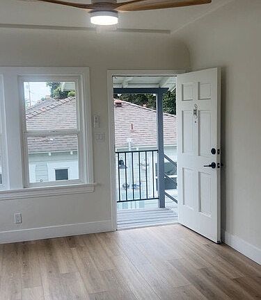 Unit 4116 (living room to entrance)