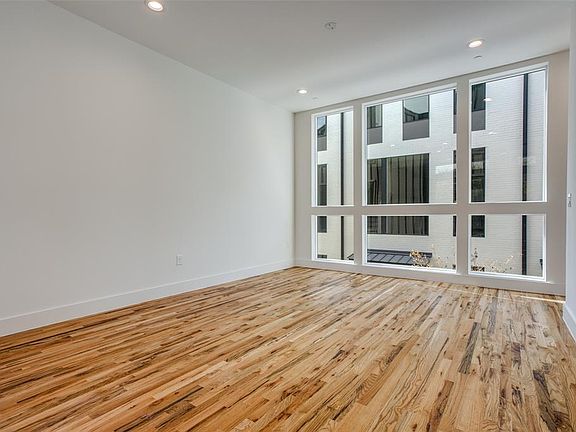 2nd image of 2128 Ashby St #1305