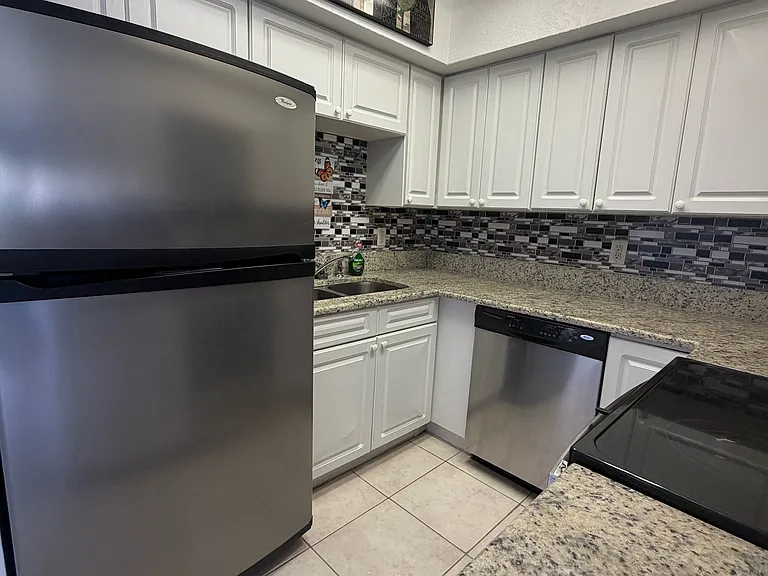 22302 Vick St #109 — Photo 11