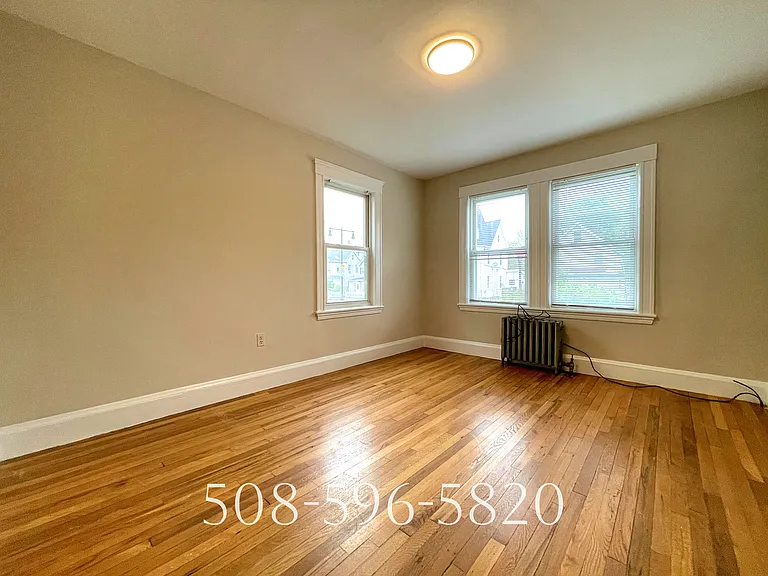547 Hyde Park Ave #1 — Photo 7