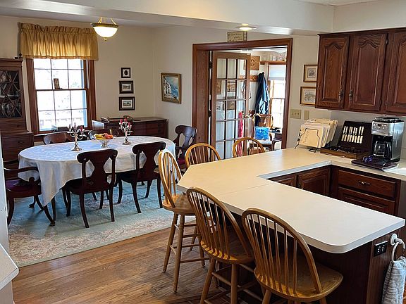 Kitchen & Dining Room