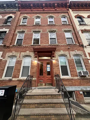 Rented by Corcoran | media 17