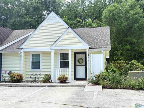 4th image of 1096 Bob Jones Rd