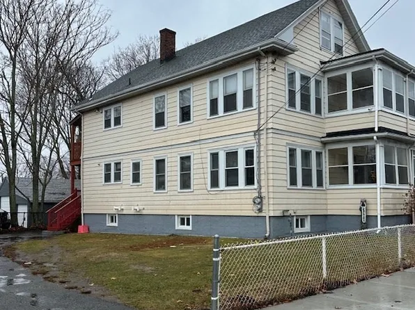 93 Billings St, Quincy, MA 02171