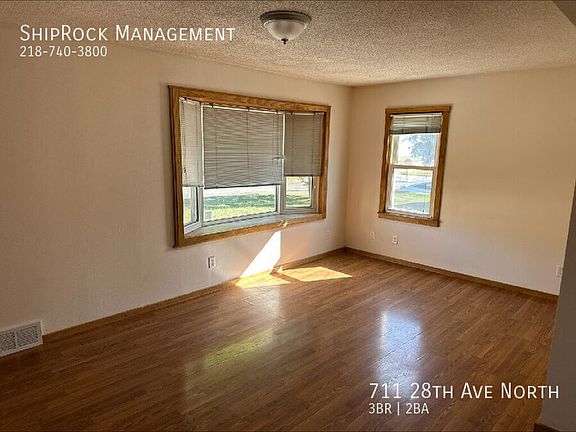 3rd image of 711 28th Ave N