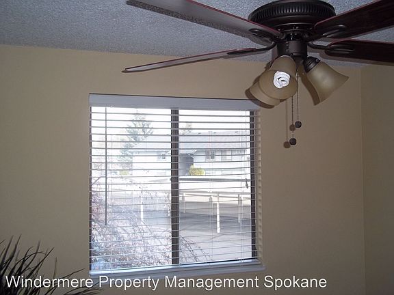 5th image of 427 W Bellwood Dr APT 17