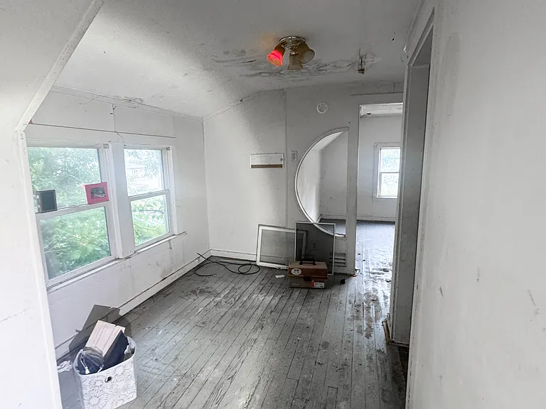 612 Neubert Ave — Photo 26