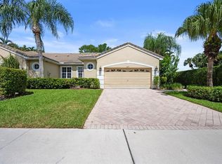 4677 Carlton Golf Dr, Lake Worth, FL 33449