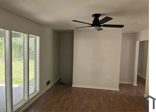 613 Sundale Dr — Photo 3