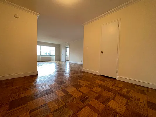 Rented by Bond New York | media 2