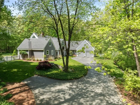 117 Ayer Rd, Harvard, MA 01451