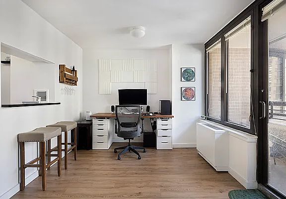 3rd image of 330 E 38th St APT 29I