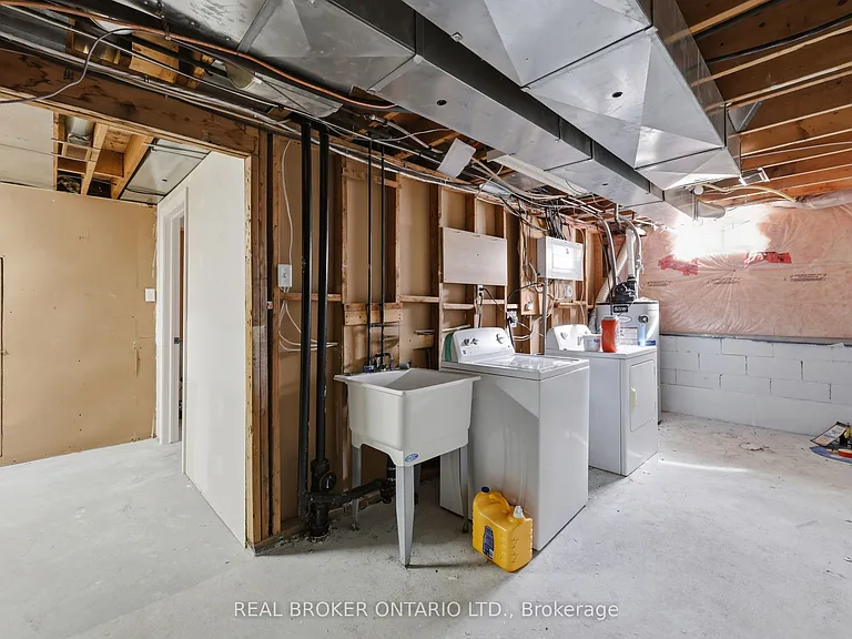 262 Kenora Ave #29 — Photo 26