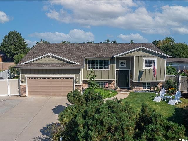 1st image of 3409 E Fawn Cir