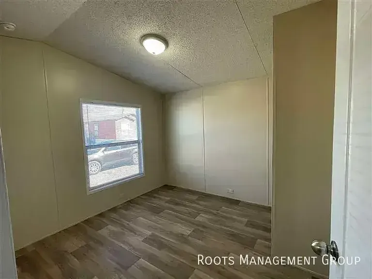 1909 S Anna St #34 — Photo 8