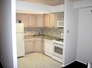 9524 State Rd, Philadelphia, PA 19114