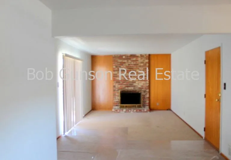 2104 Field St — Photo 3