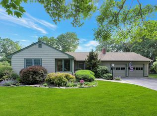 43 Sound Rd, Greenport, NY 11944