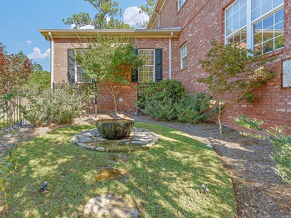 4th image of 106 Royale Orleans Ct