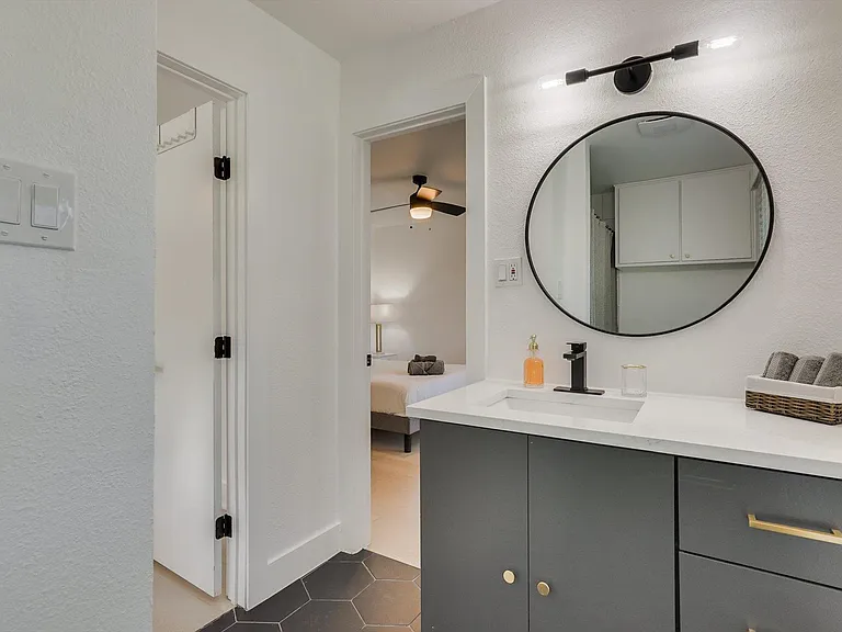 7414 Authon Dr — Photo 27