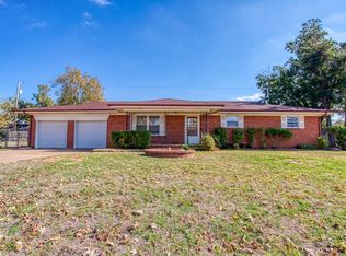 1111 Clearview Dr, Kingfisher, OK 73750