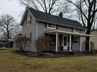 1710 Fairfax St, Carlyle, IL