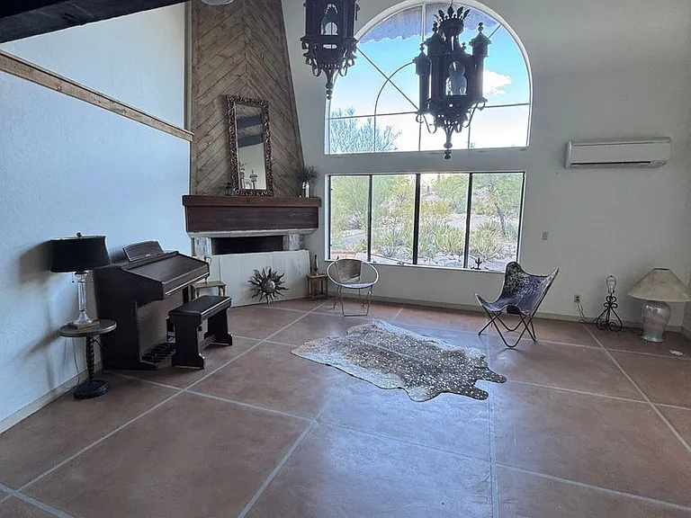 4030 E Camino De La Bajada — Photo 7