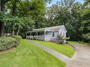 230 Lantern Ridge Ct, Alpharetta, GA 30009