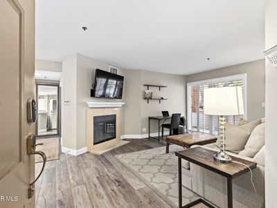 631 Oak Run Trl UNIT 202, Oak Park, CA, 91377
