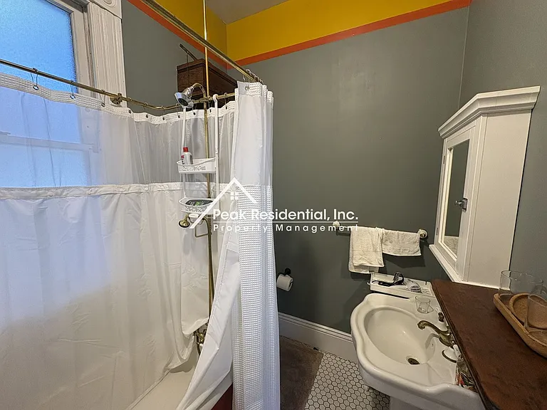 2400 I St — Photo 19
