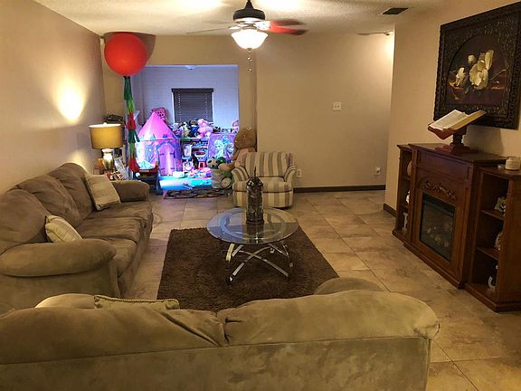 3rd image of 11822 Arapahoe Dr