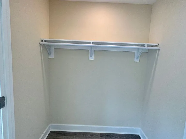 522 Addison Ave — Photo 24