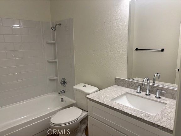4th image of 2318 Franzen Ave