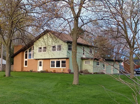 790 Pinnacle Rd, Pittsford, NY 14534