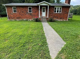 878 Virgin Ln, Greenup, KY 41144