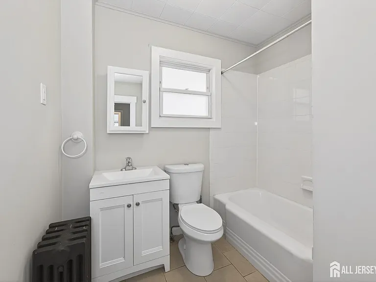 119 Vogel Pl — Photo 13