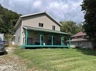 461 Railroad Ave SW, New Albin, IA 52160