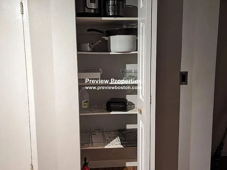 38 Carey Ave #3P — Photo 5