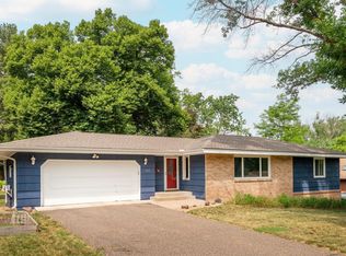 2014 Pleasant View Dr, New Brighton, MN 55112