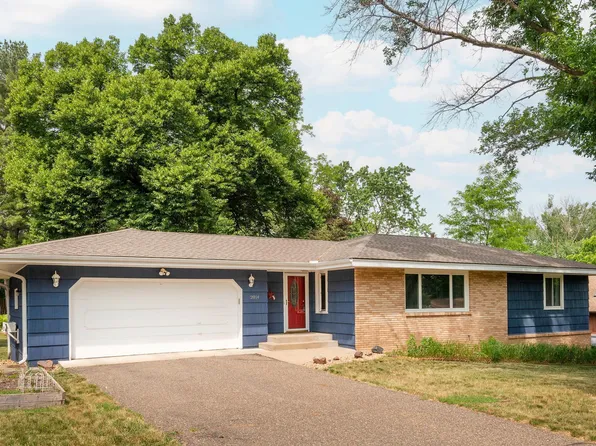 2014 Pleasant View Dr, New Brighton, MN 55112