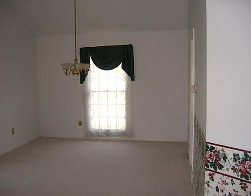 3rd image of 1048 Hermitage Dr