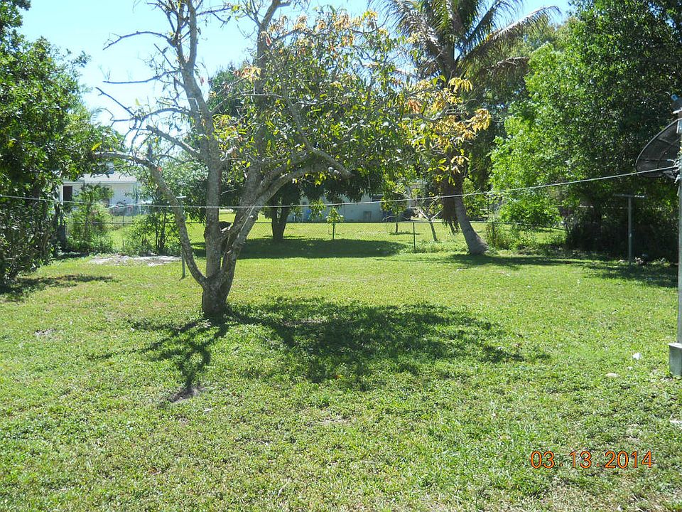 Home For Sale In Lawnwood