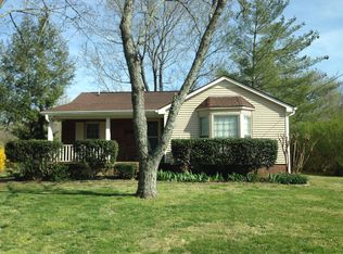 777 Harpeth Bend Dr, Nashville, TN 37221