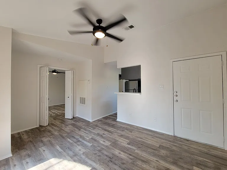 Oak Bend — Photo 15