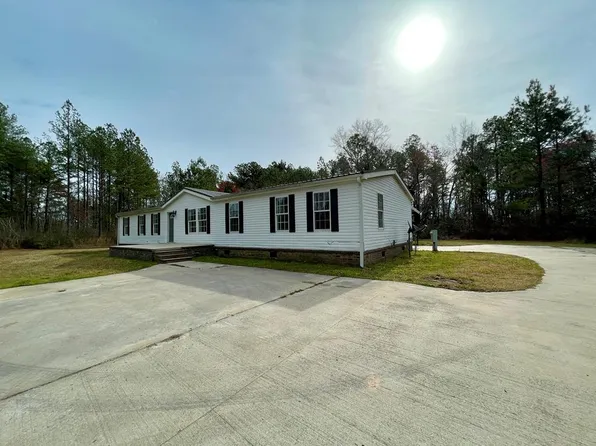 2221 Altamaha School Rd, Baxley, GA 31513