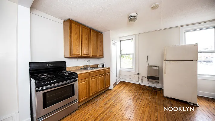 Rented by Nooklyn NYC LLC | media 1