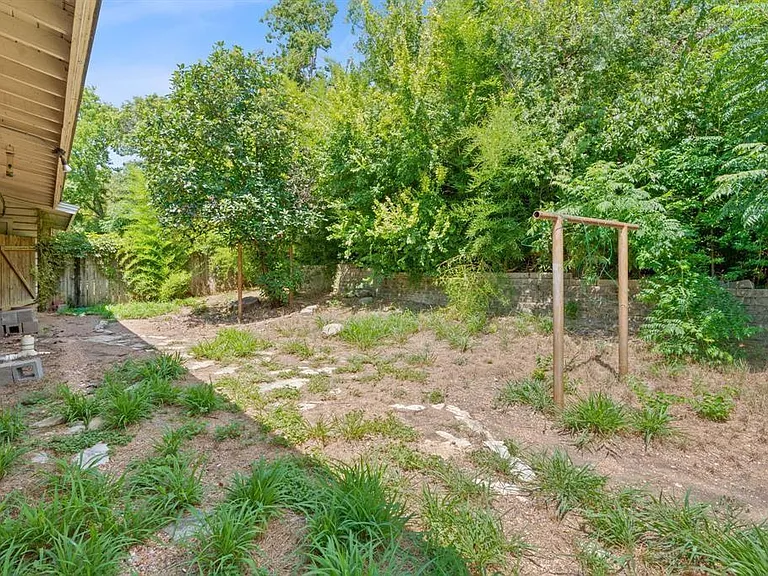2205 Alta Vista Ave #2205 — Photo 18
