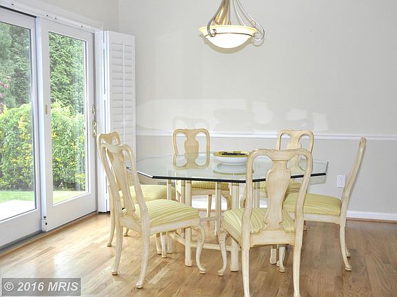 5th image of 14903 Clavel St